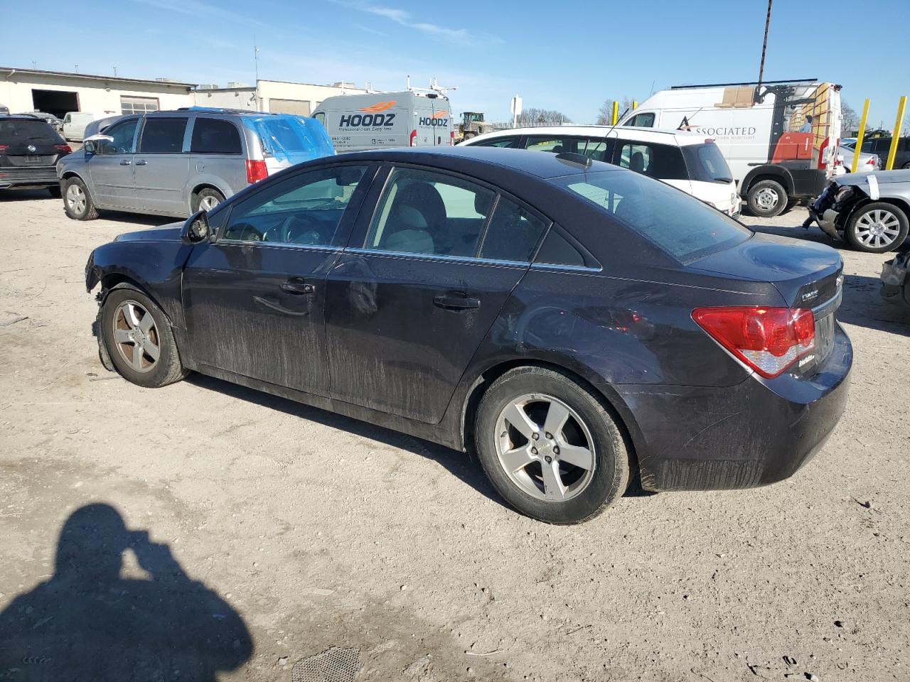 2016 Chevrolet Cruze - Image 2