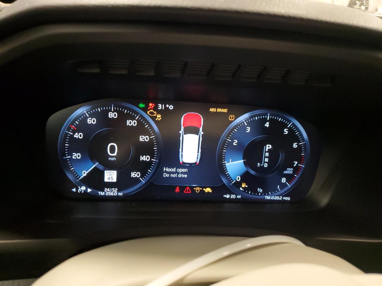2020 Volvo XC90 - Image 9