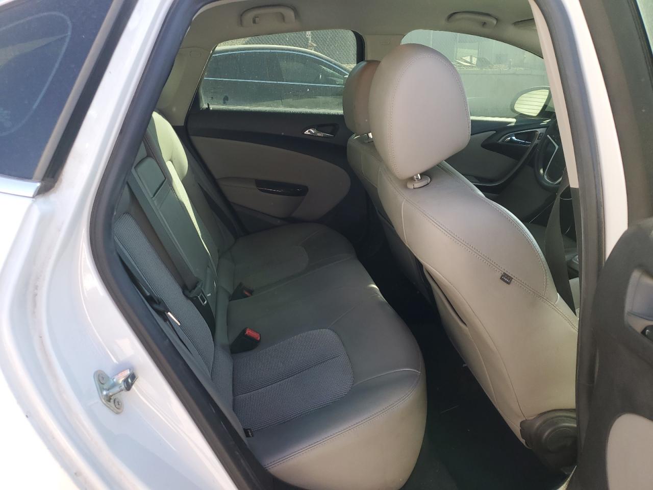 2015 Buick Verano - Image 11