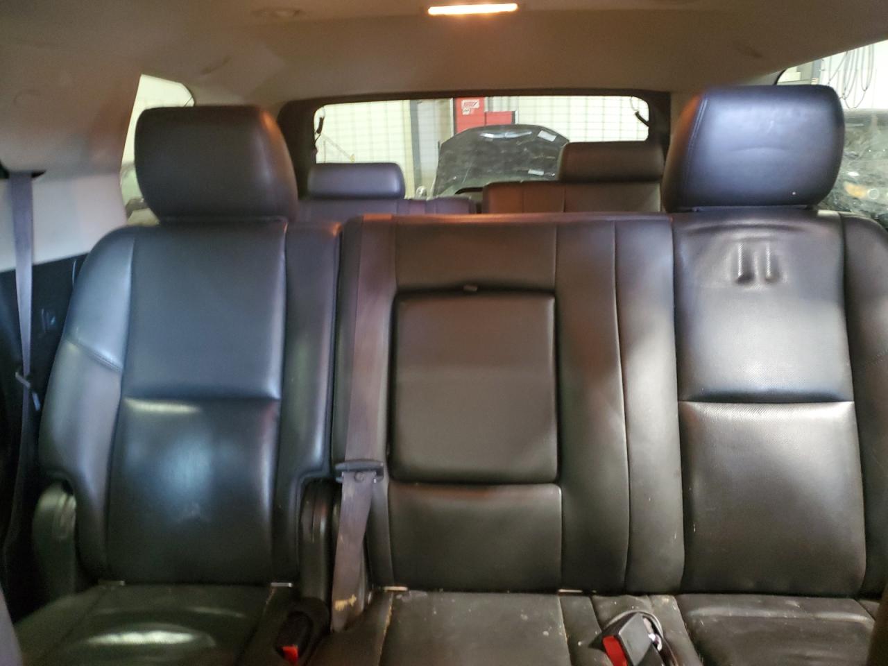 2012 GMC Yukon - Image 10