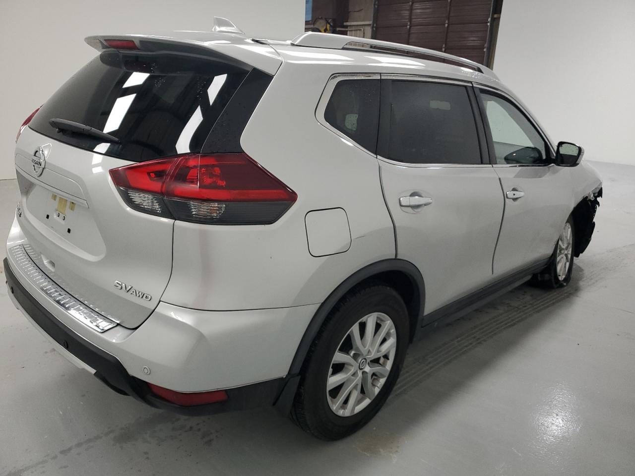 2019 Nissan Rogue - Image 3
