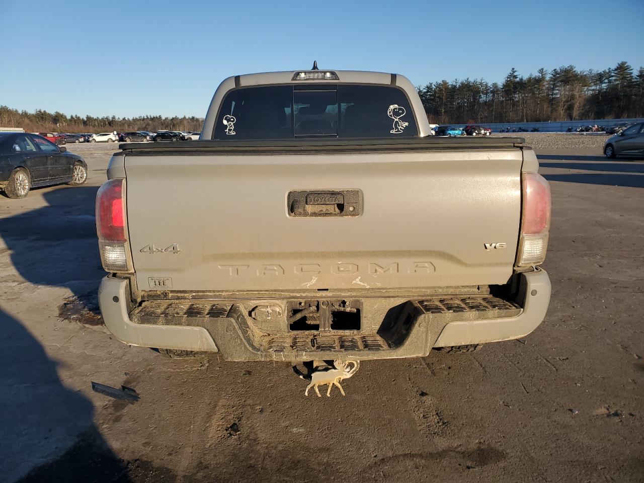 2018 Toyota Tacoma - Image 6
