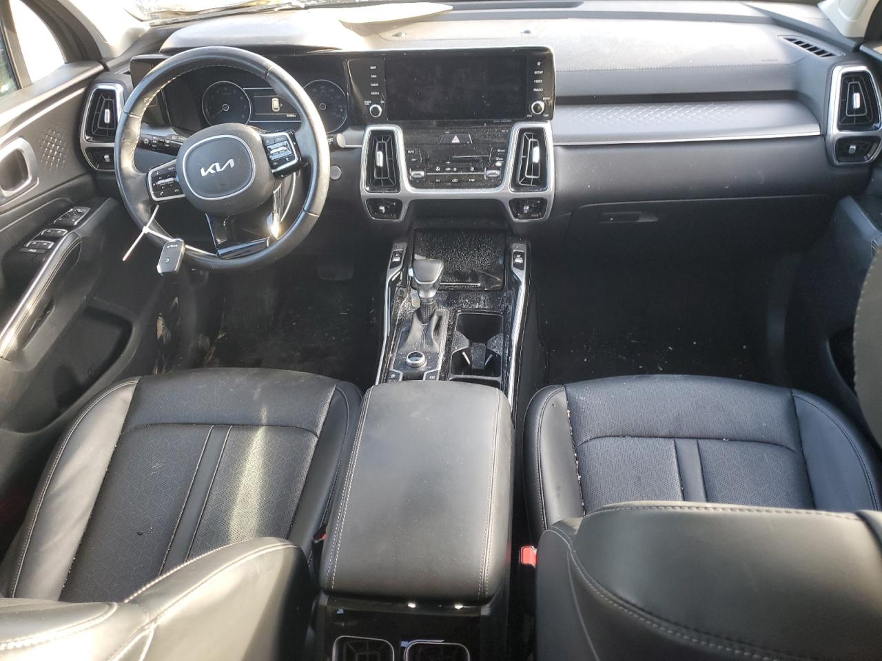 2022 Kia Sorento - Image 8