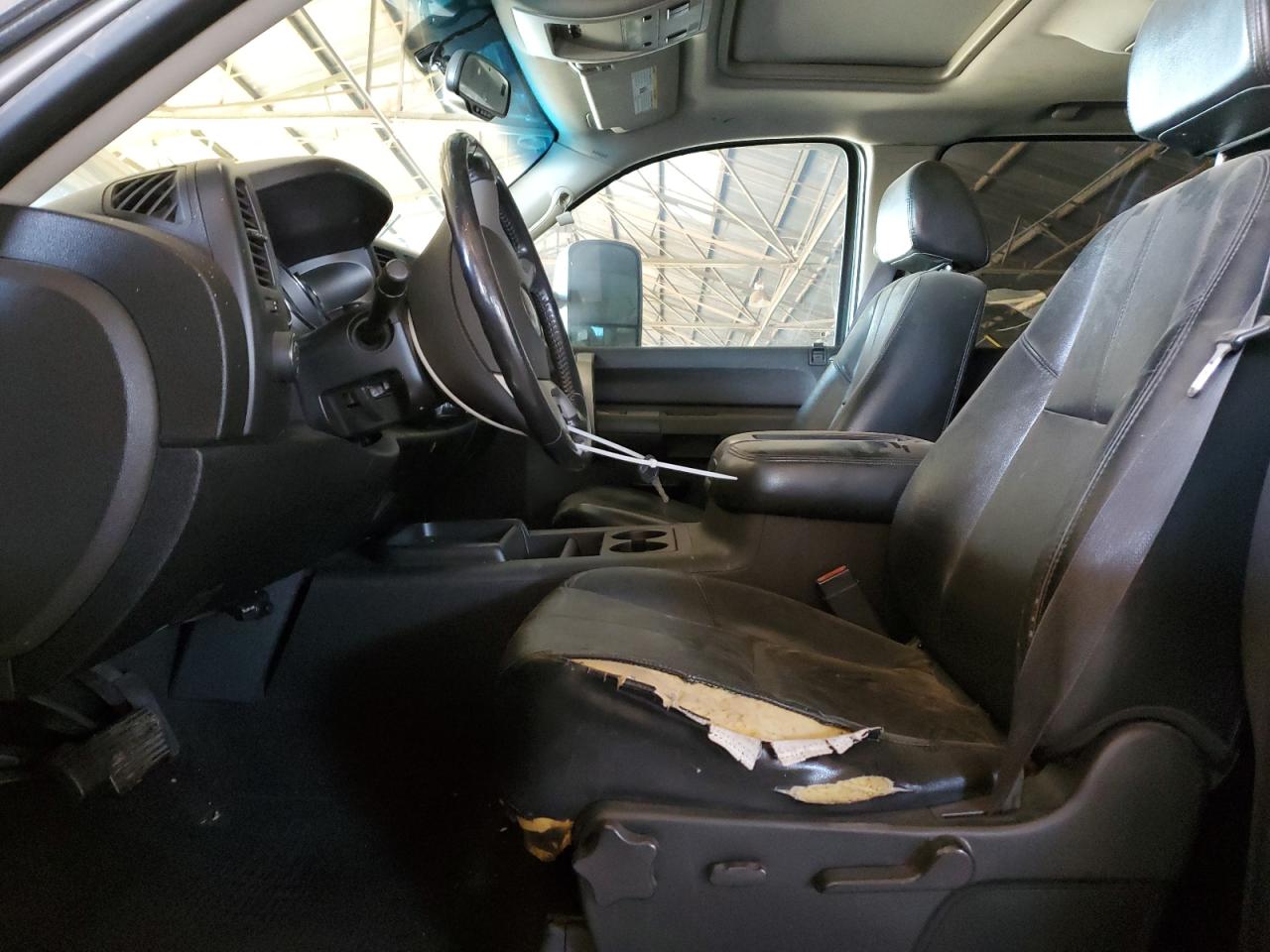 2007 Chevrolet Silverado - Image 7