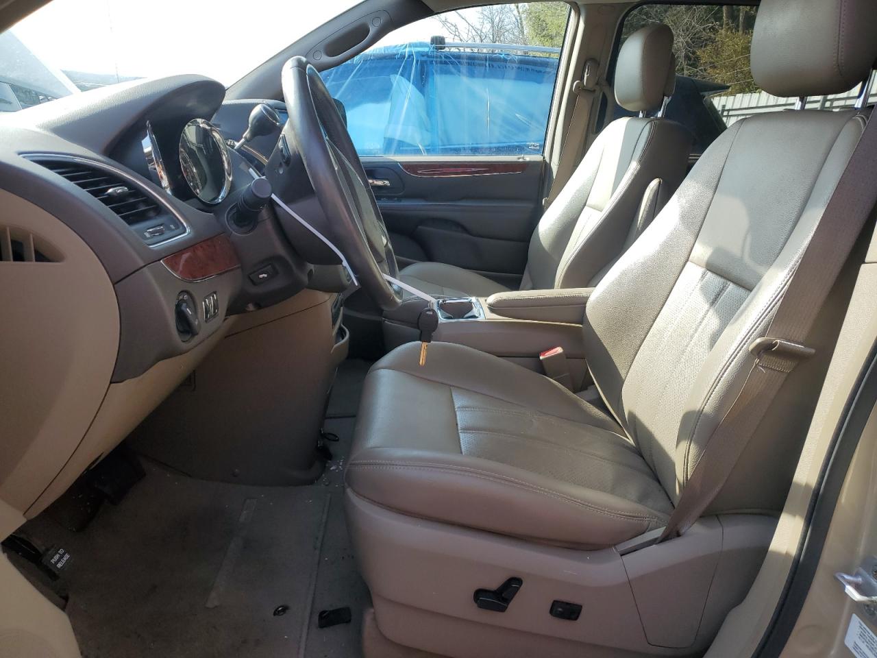 2011 Chrysler Town & Country Touring L VIN: 2A4RR8DG2BR613761 Lot: 86790634