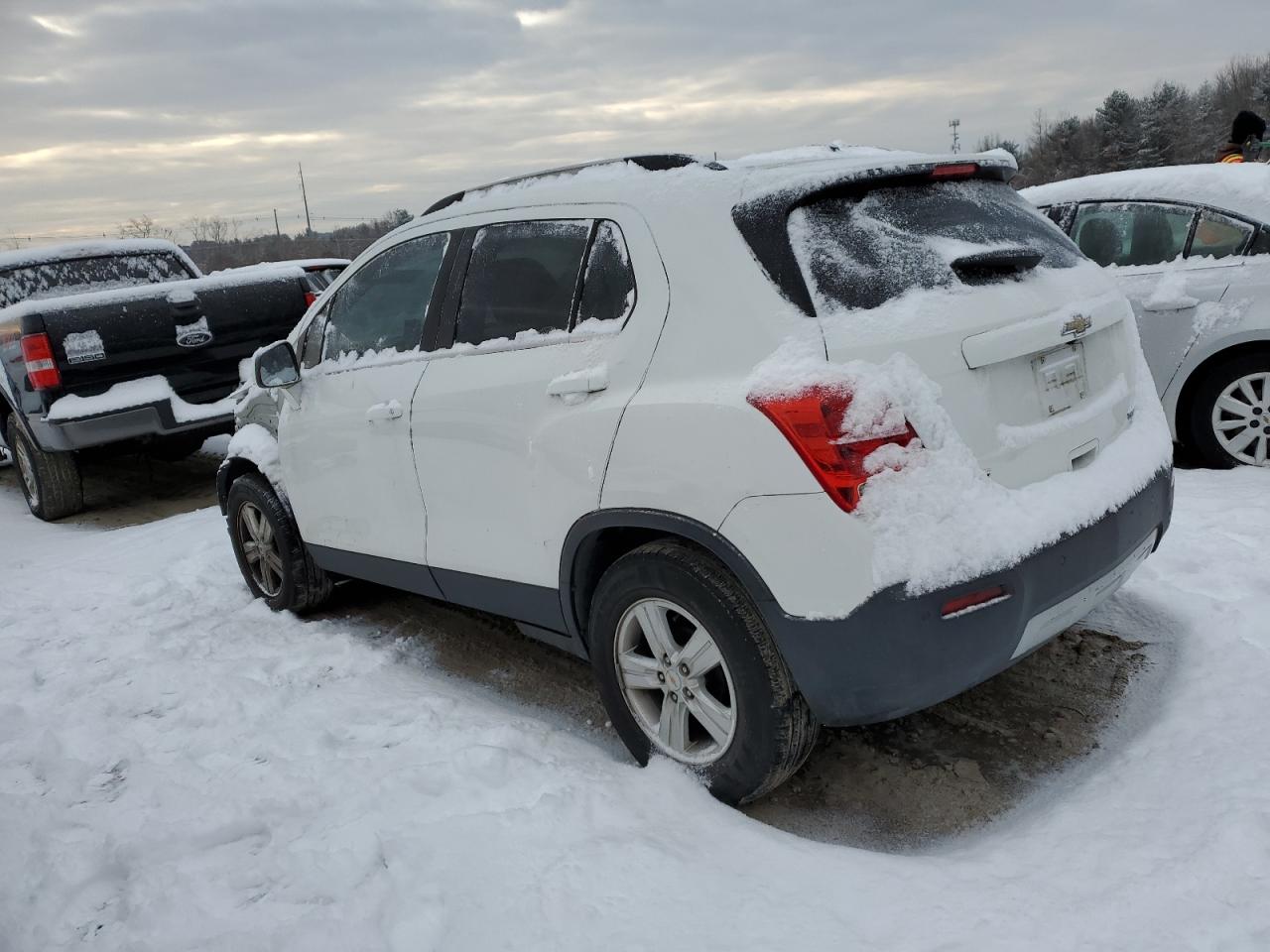 2016 Chevrolet Trax - Image 2