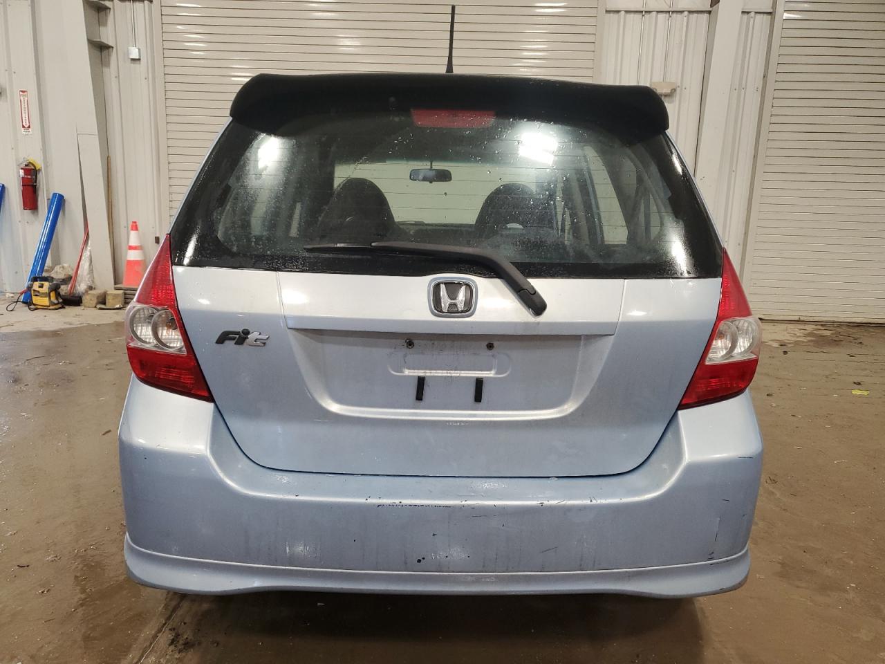 2008 Honda Fit - Image 6