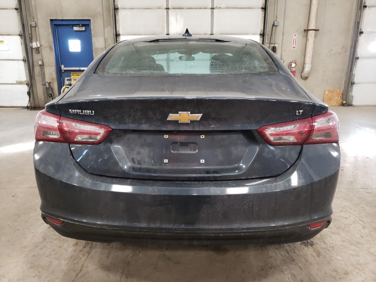 2020 Chevrolet Malibu - Image 6