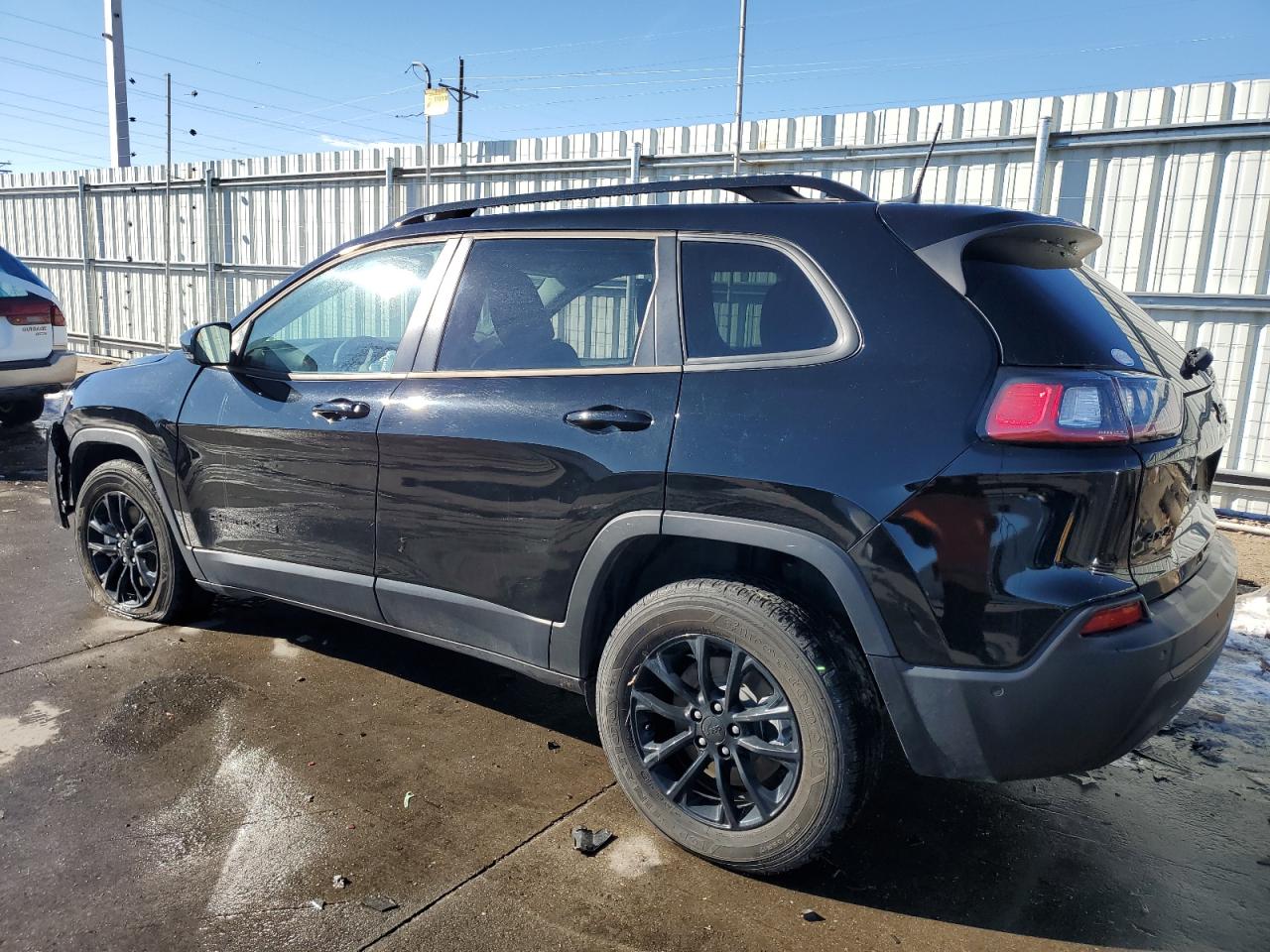 2023 Jeep Cherokee - Image 2
