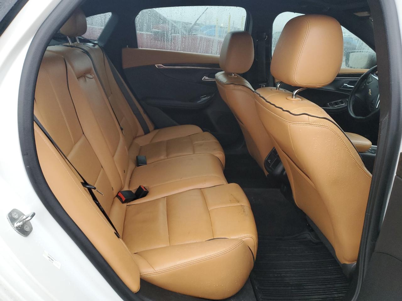 2016 Chevrolet Impala - Image 10