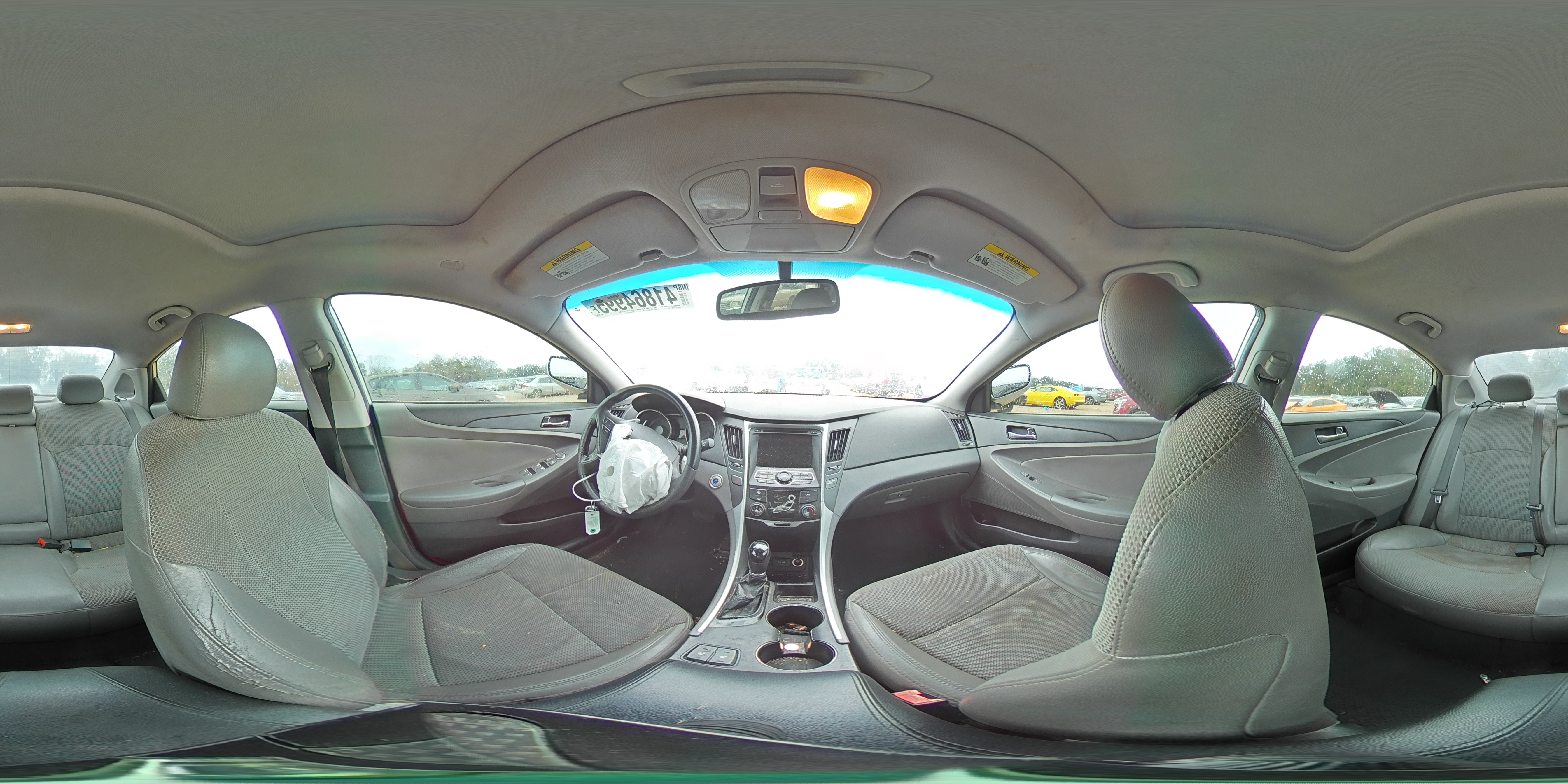 2013 Hyundai Sonata - Image 13