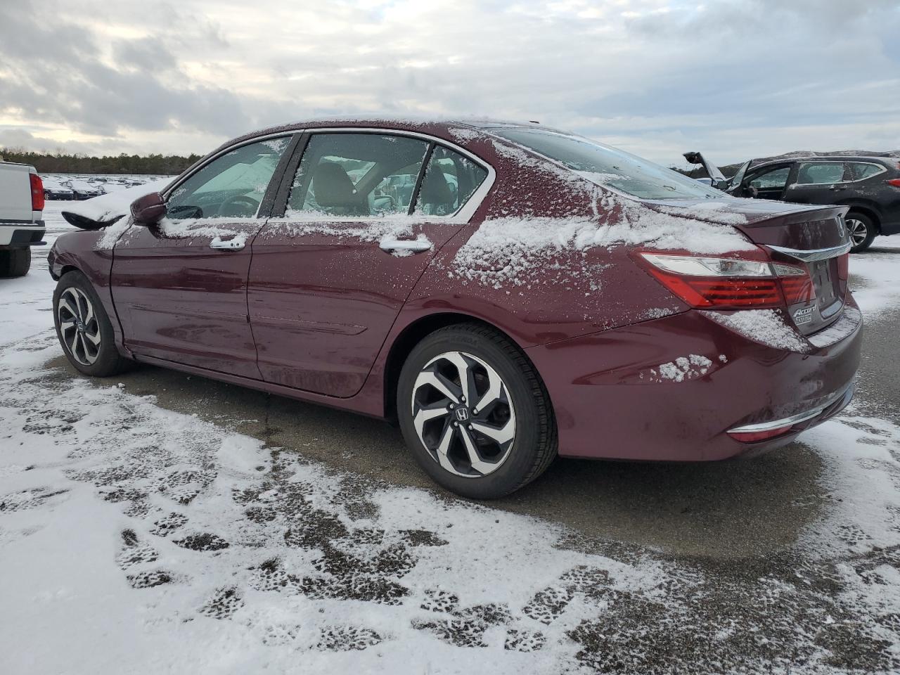 VIN 1HGCR2F85GA061085 2016 HONDA ACCORD no.2