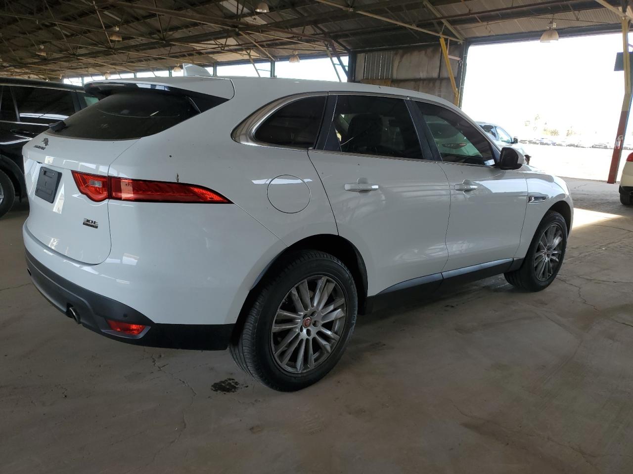2019 Jaguar F-Pace - Image 3