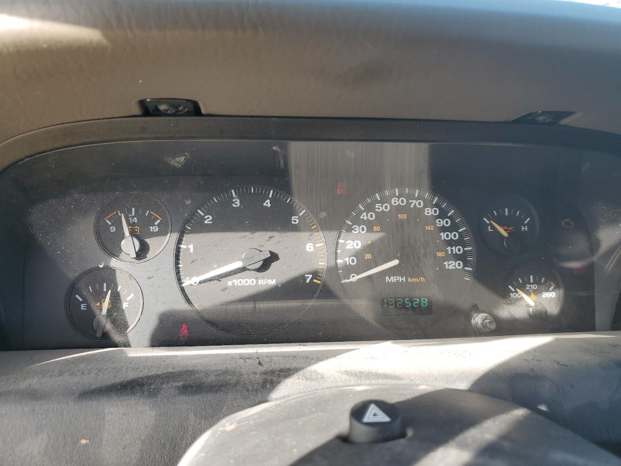 2003 Jeep Grand Cherokee - Image 9