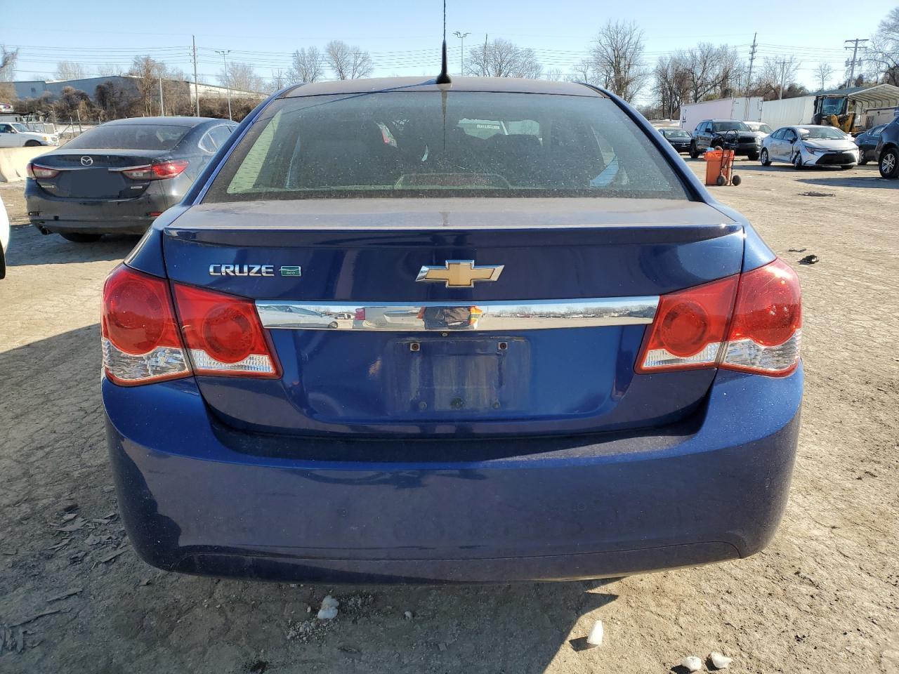 2013 Chevrolet Cruze - Image 6
