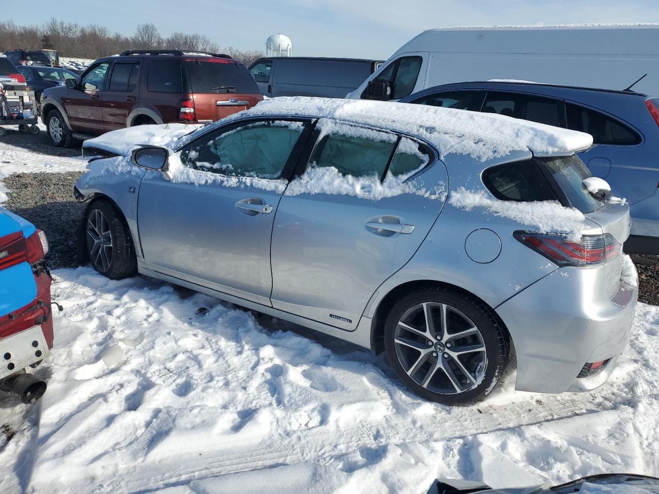 2014 Lexus CT - Image 2