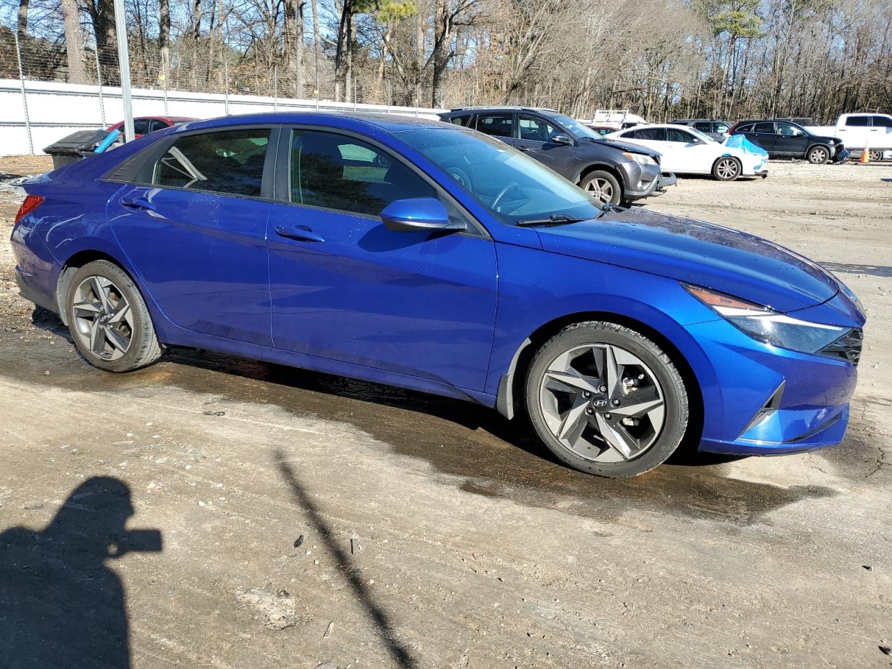2023 Hyundai Elantra - Image 4