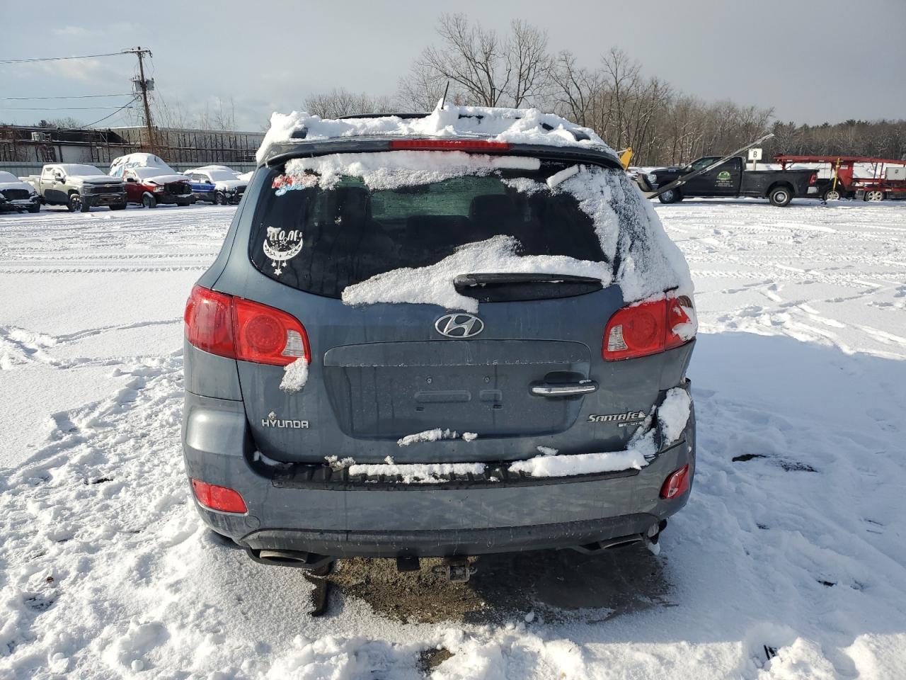 2009 Hyundai Santa Fe - Image 6