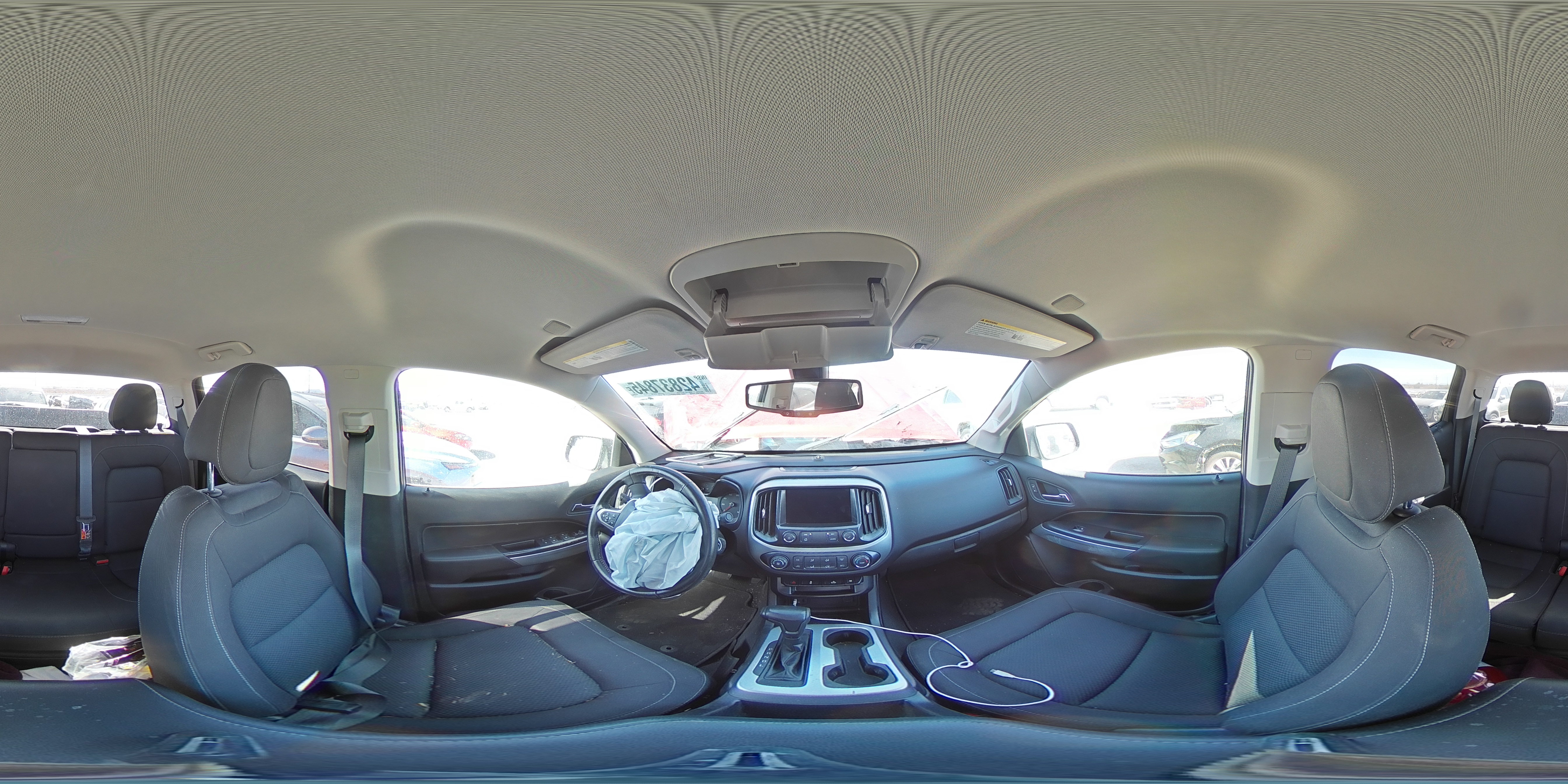 2019 Chevrolet Colorado - Image 13