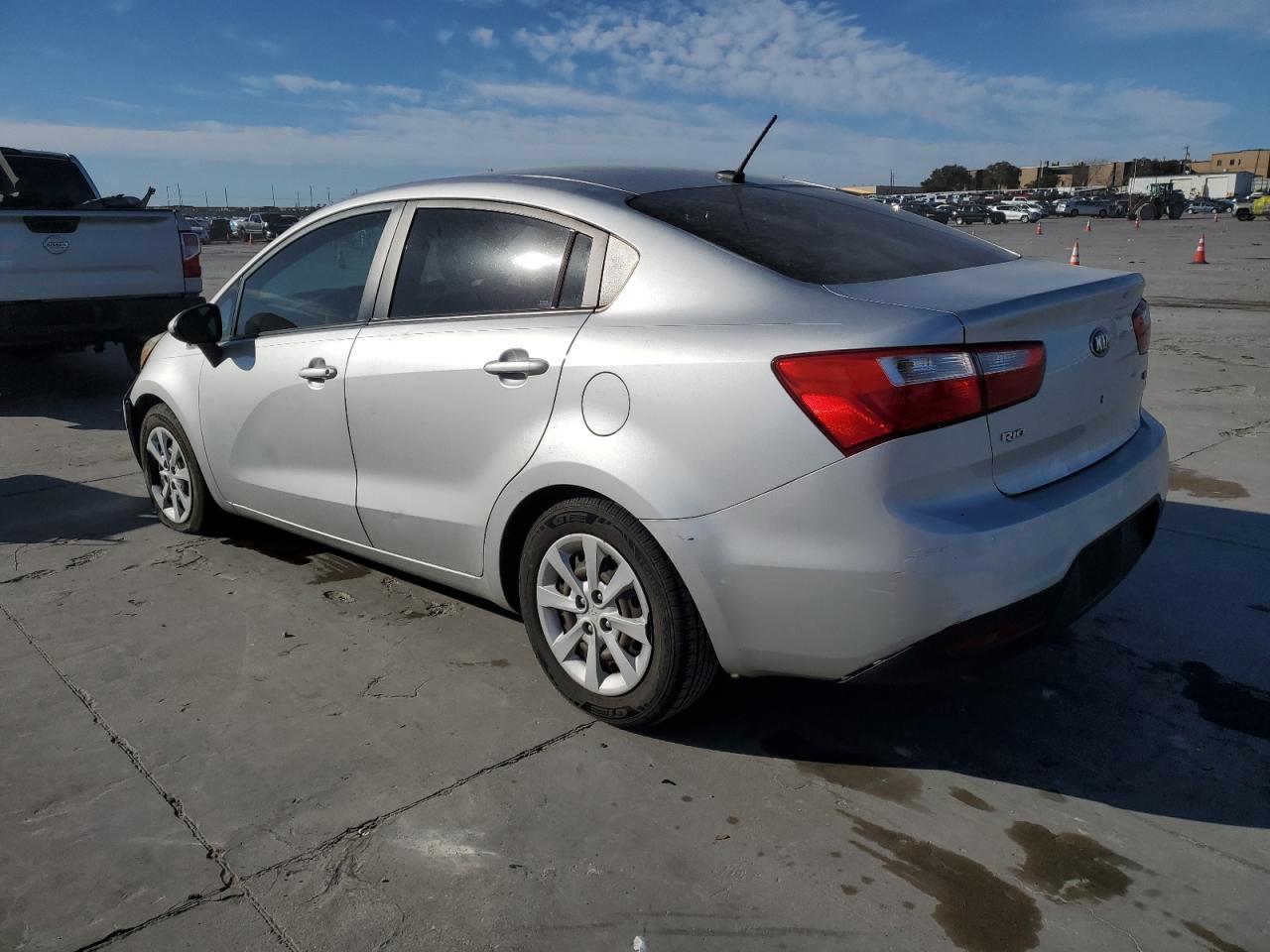 2013 Kia Rio - Image 2