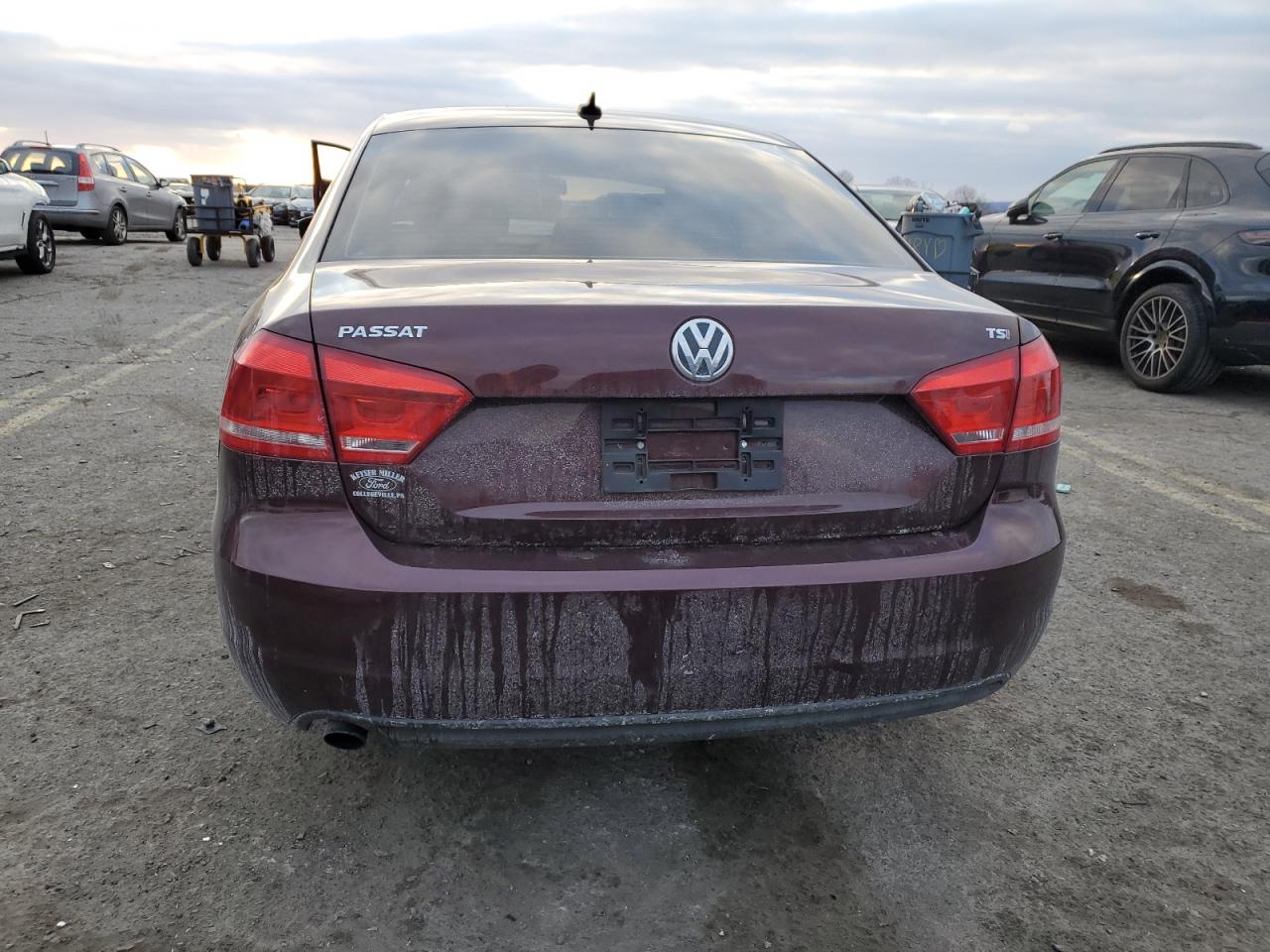 2014 Volkswagen Passat - Image 6