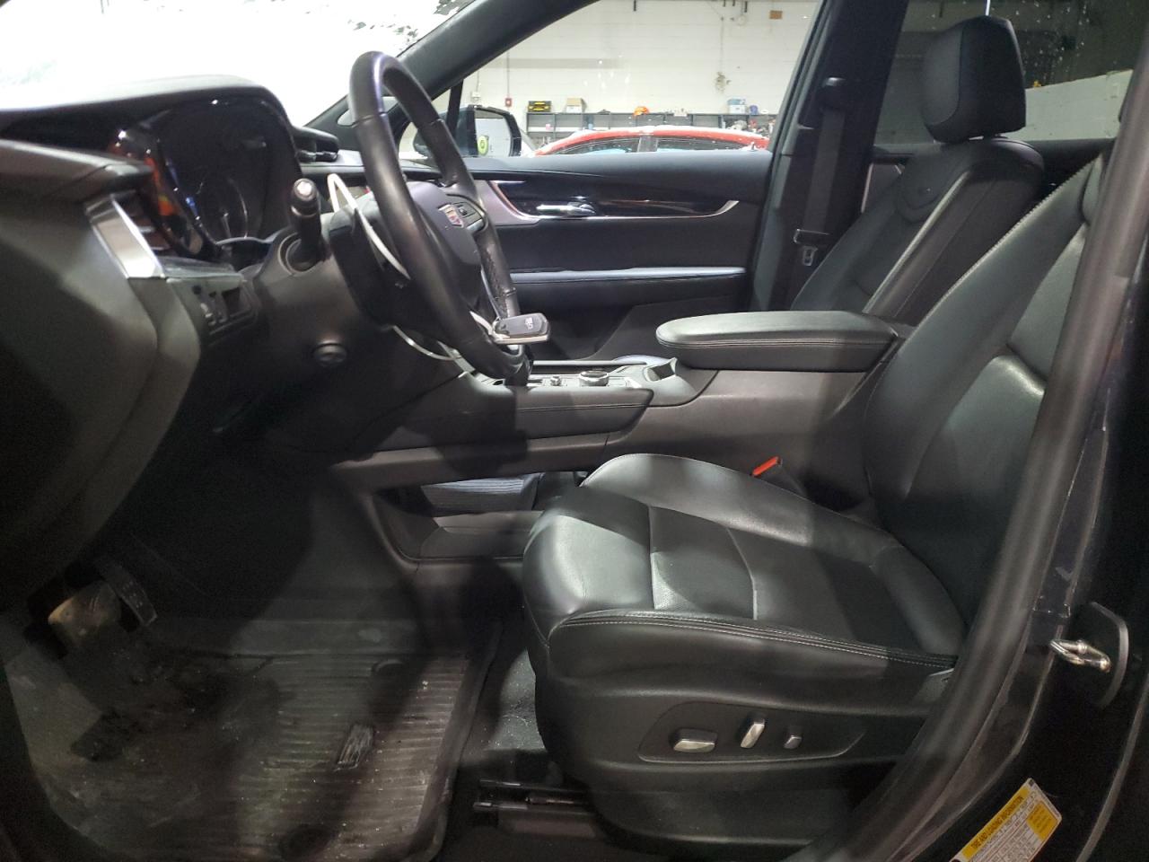 2021 Cadillac XT6 - Image 7