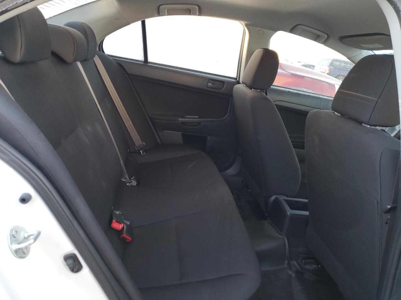 2010 Mitsubishi Lancer - Image 10