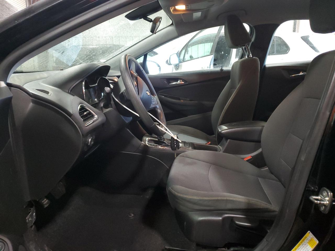 2019 Chevrolet Cruze - Image 7