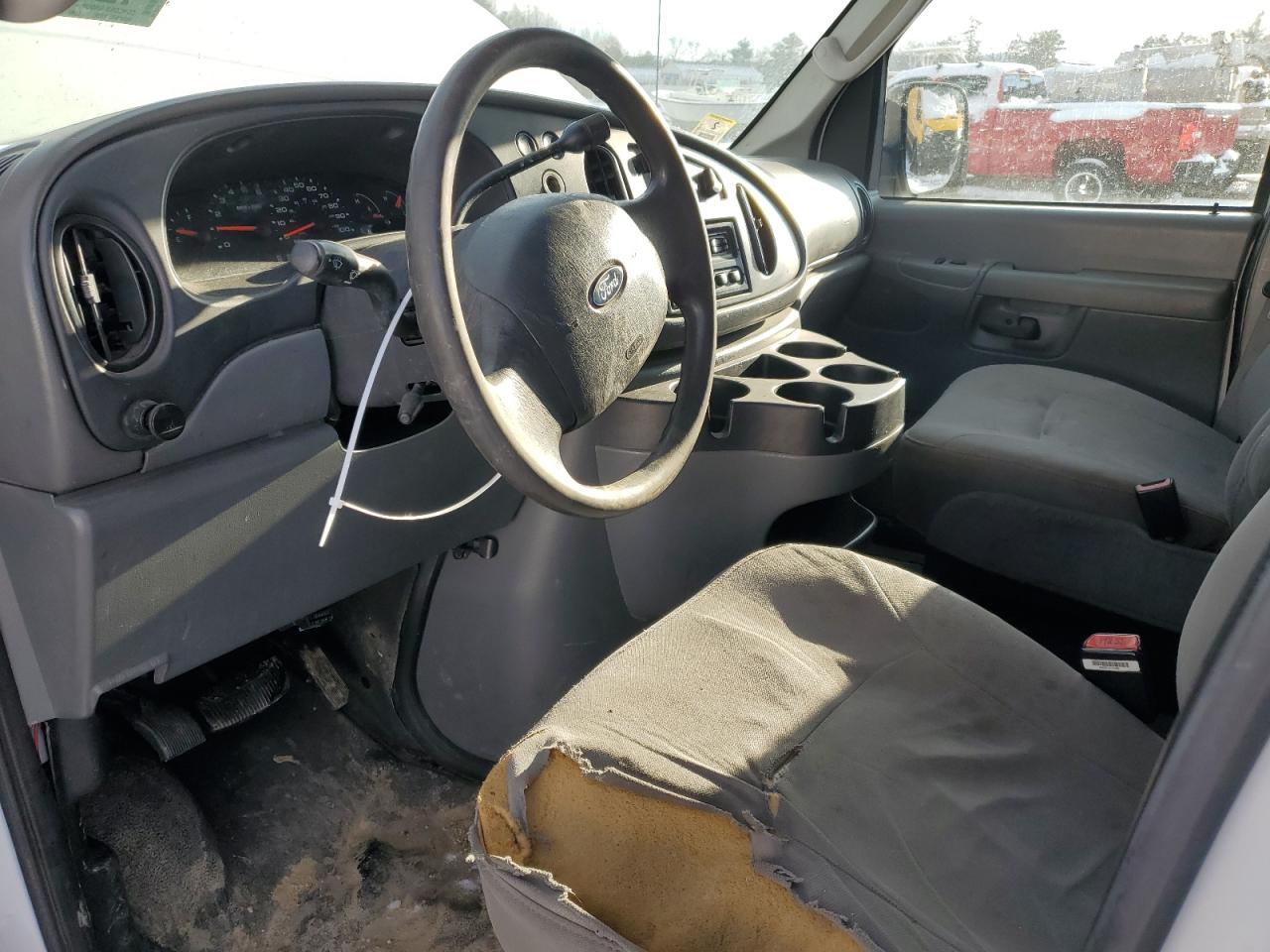 2008 Ford Econoline - Image 8