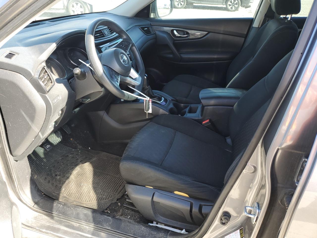 2018 Nissan Rogue - Image 7