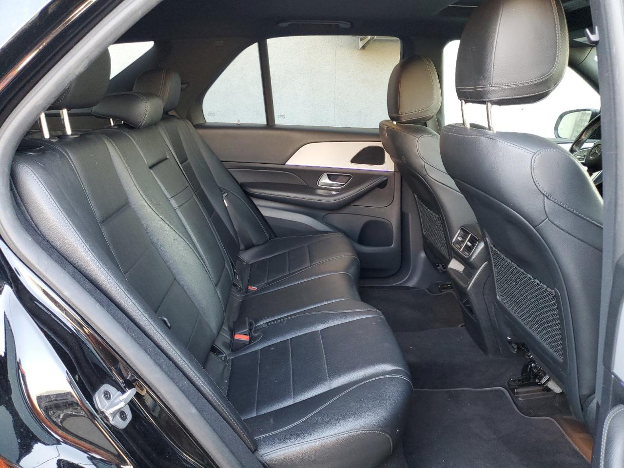 2022 Mercedes-Benz GLE - Image 11