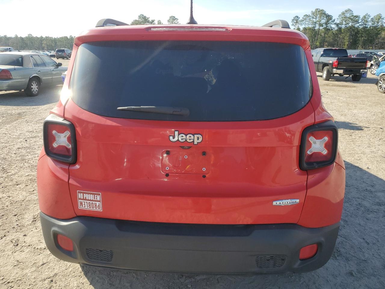 2017 Jeep Renegade - Image 6