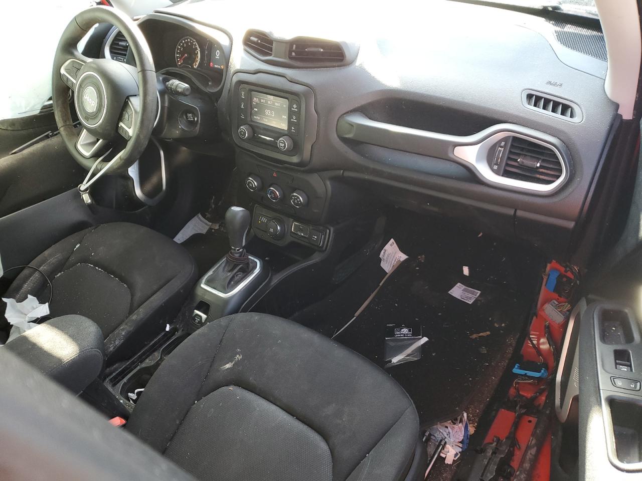 2019 Jeep Renegade - Image 8