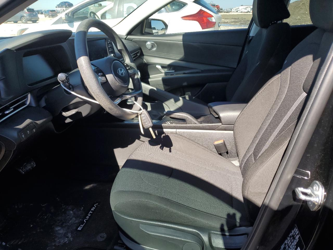 2024 Hyundai Elantra - Image 7