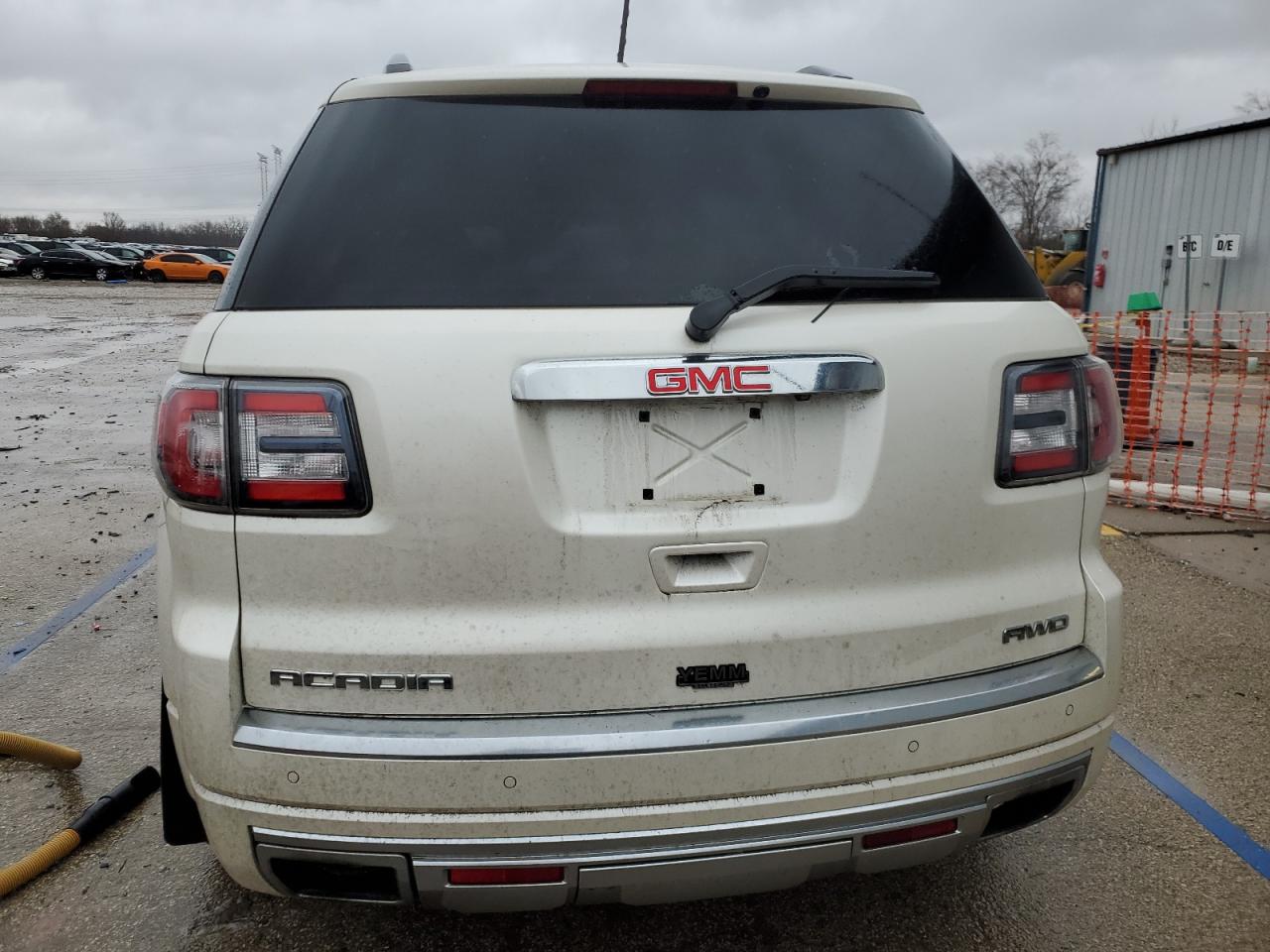 2014 GMC Acadia - Image 6