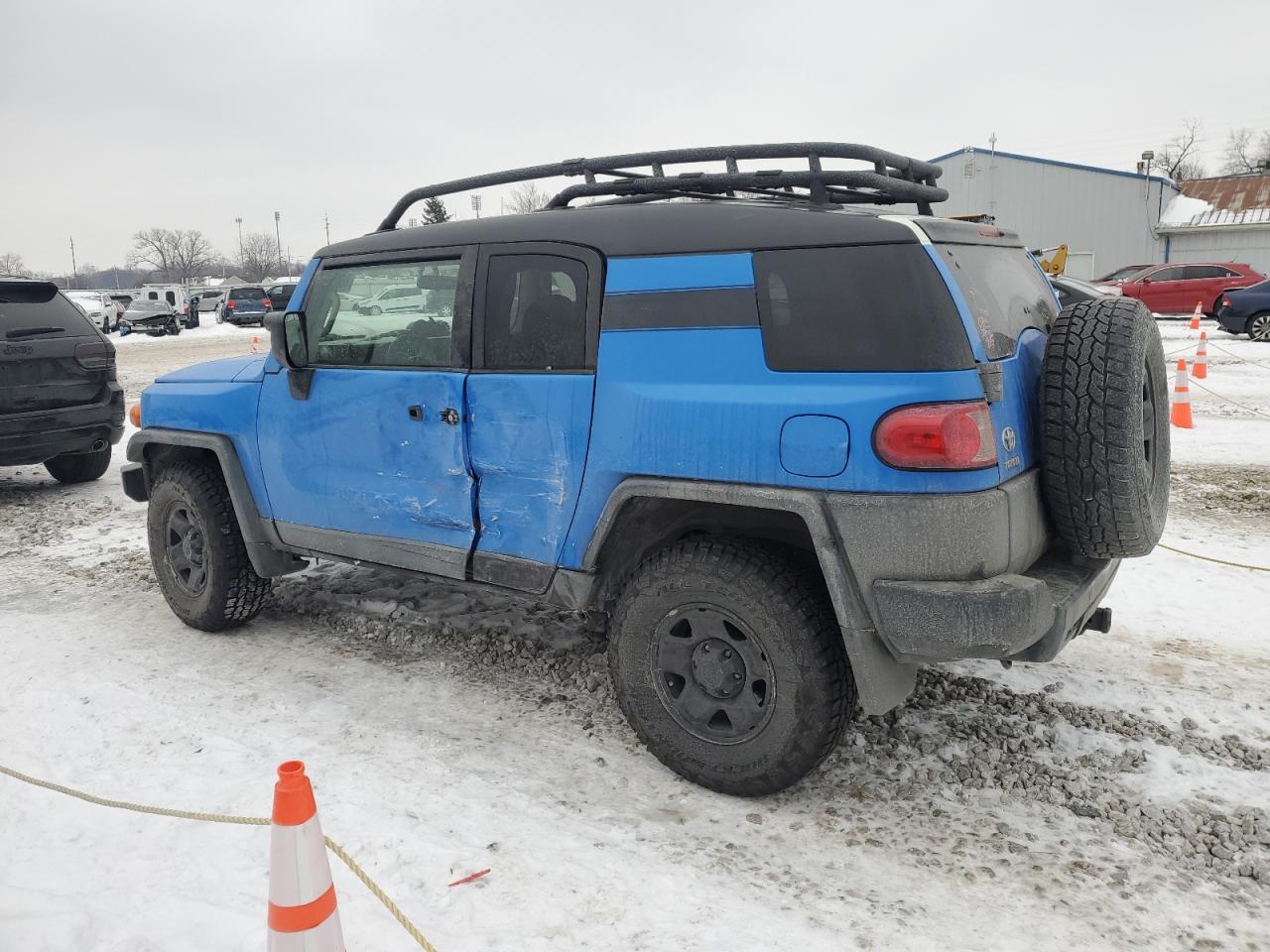 2008 Toyota FJ Cruiser - Image 2