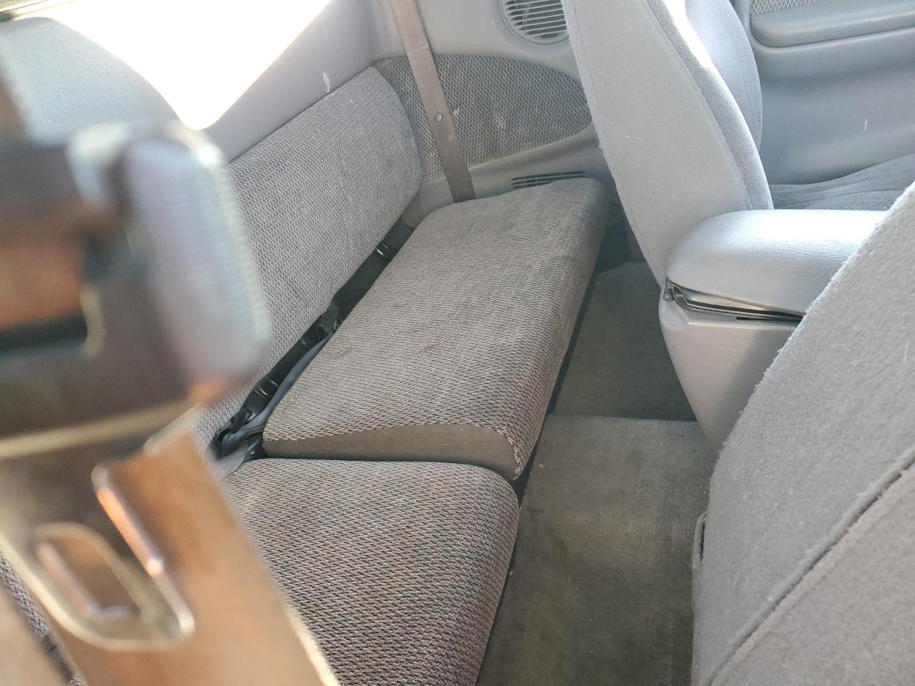 1998 Dodge Dakota - Image 10