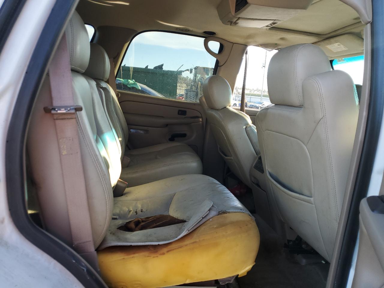 2006 Chevrolet Tahoe - Image 11