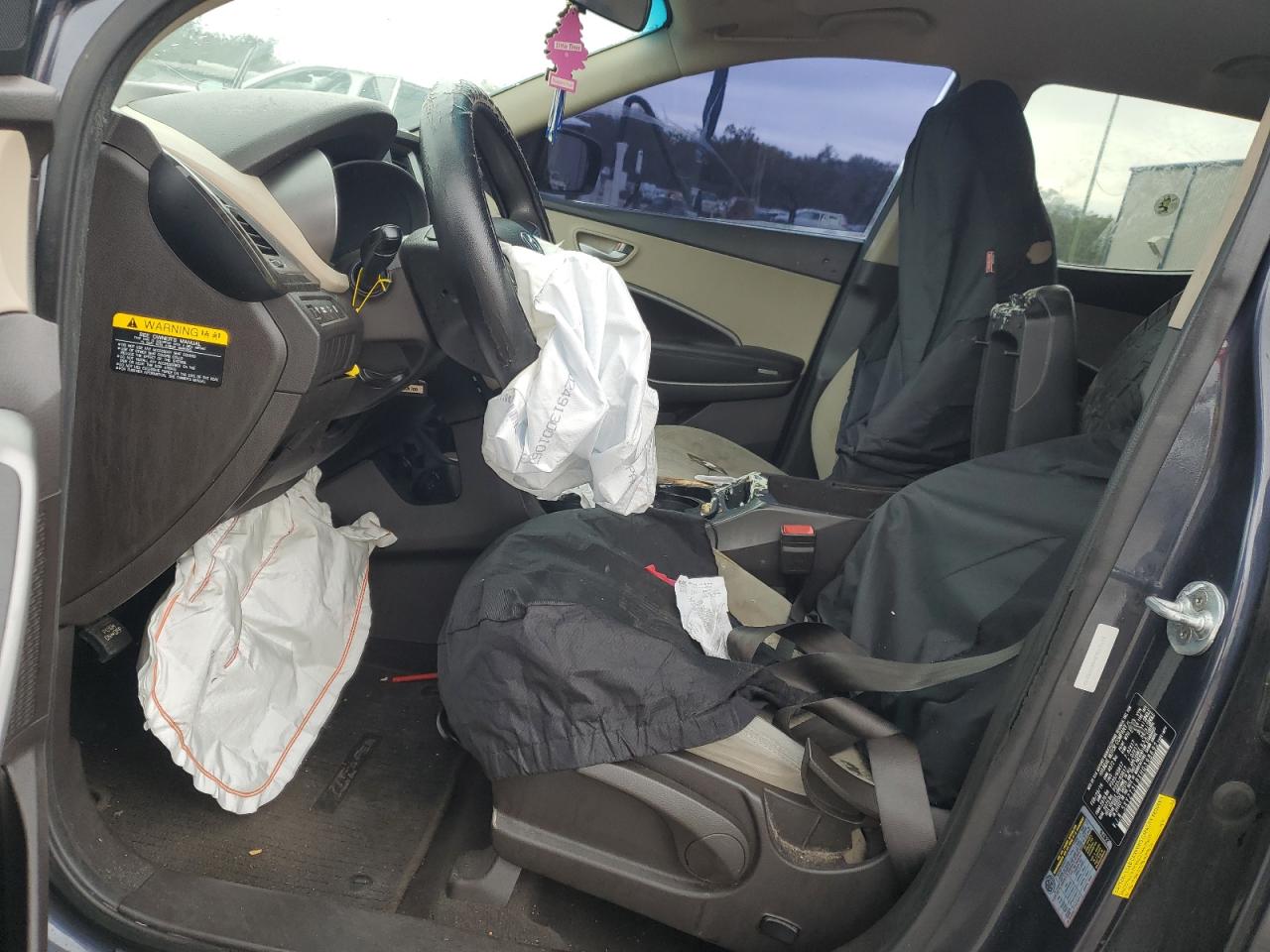 2017 Hyundai Santa Fe - Image 7