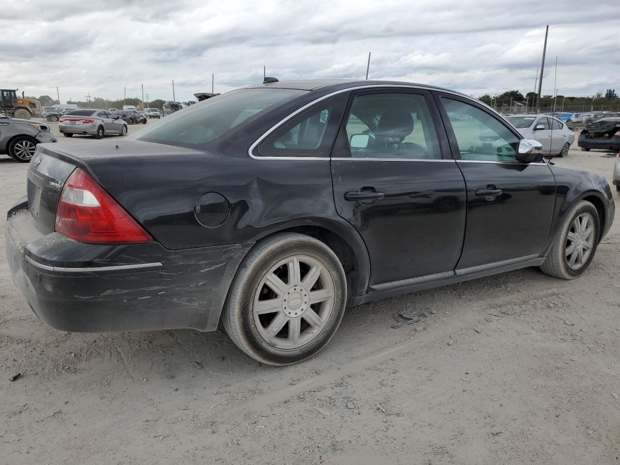 2007 Ford Five Hundred - Image 3