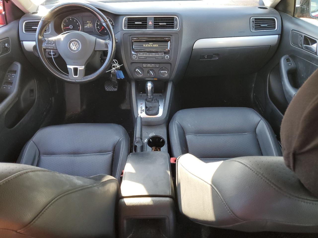 2014 Volkswagen Jetta - Image 8