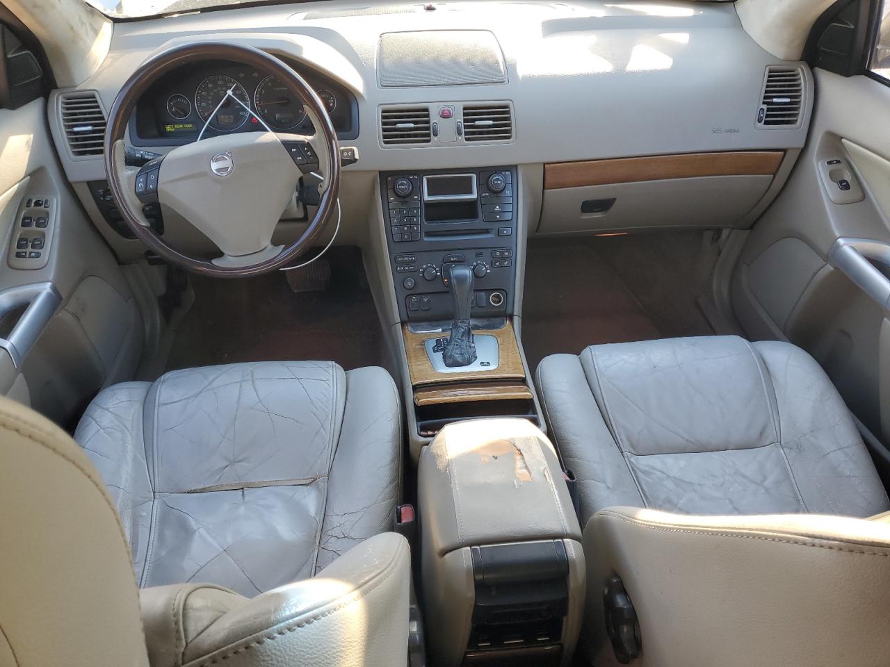 2004 Volvo XC90 - Image 8