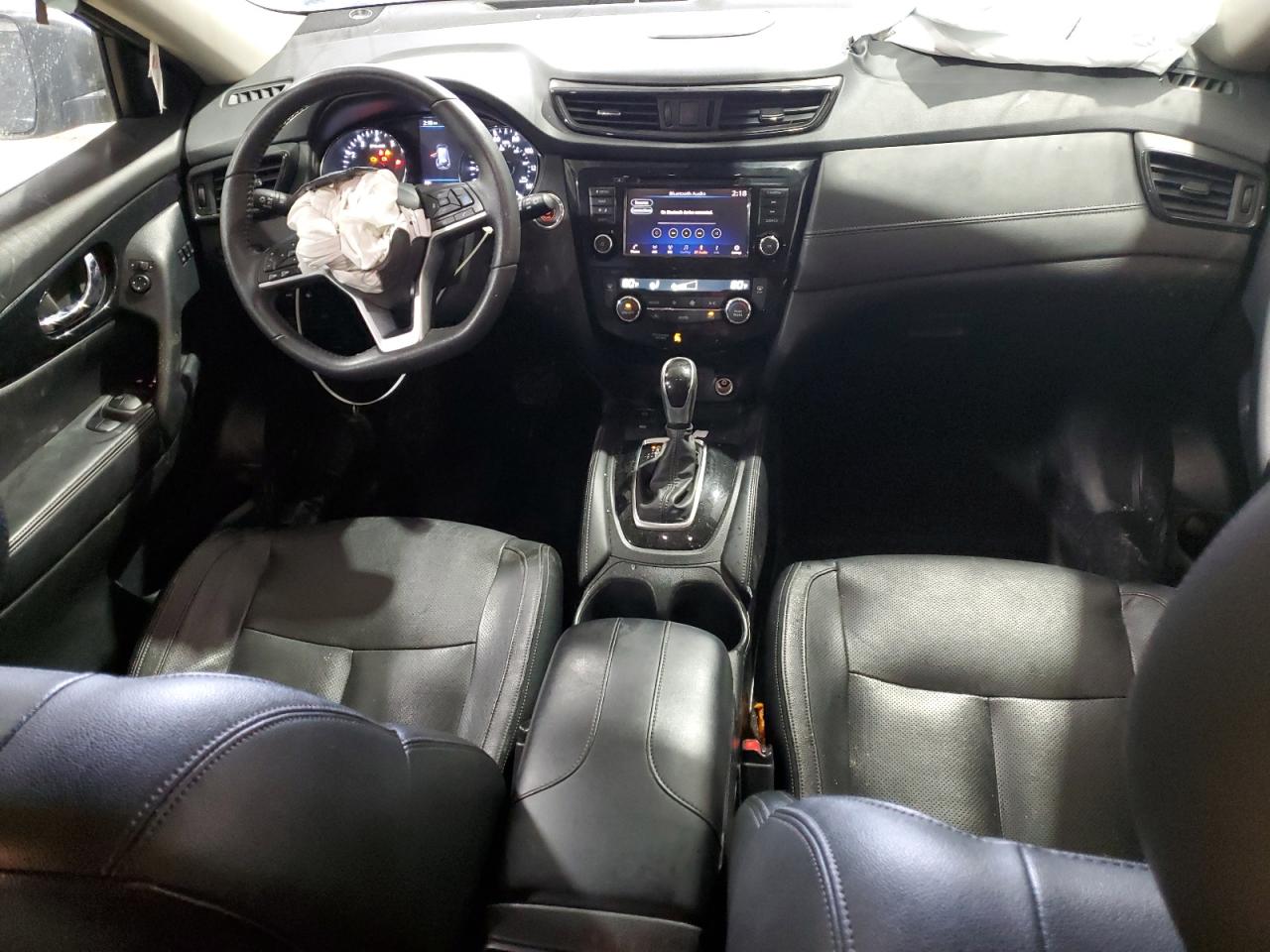 2020 Nissan Rogue - Image 8
