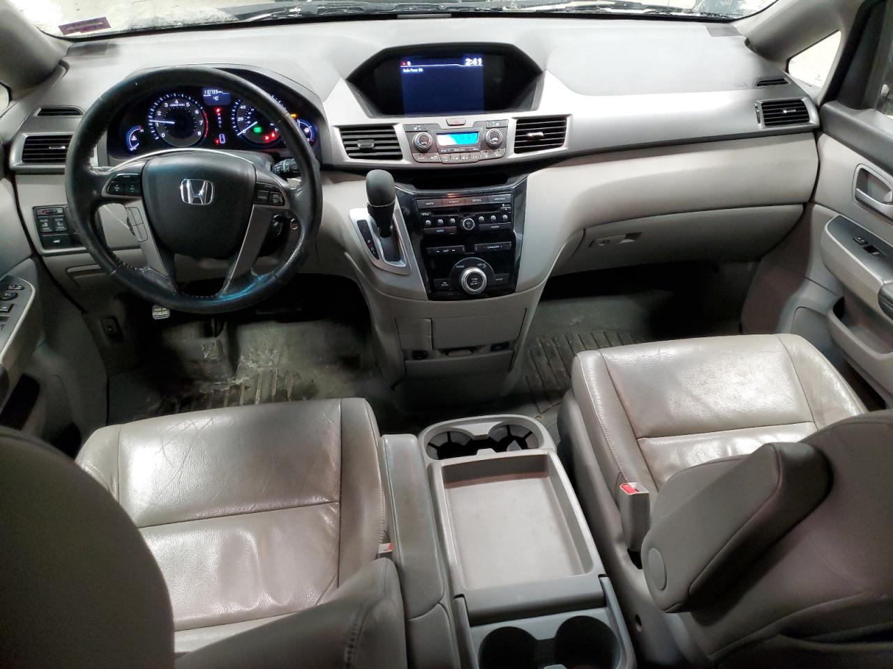 2011 Honda Odyssey - Image 8