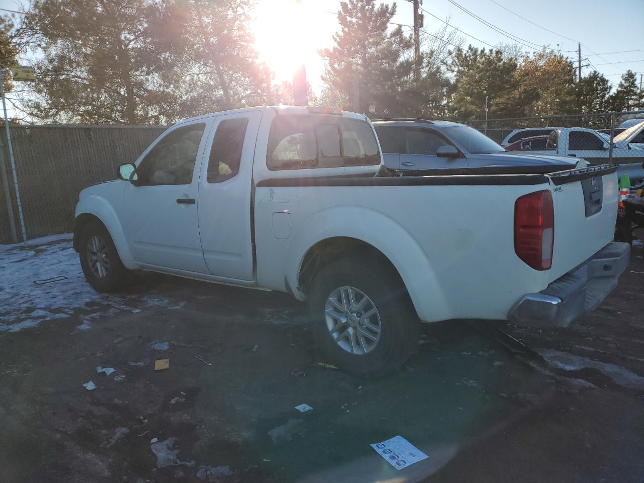 2015 Nissan Navara (Frontier) - Image 2
