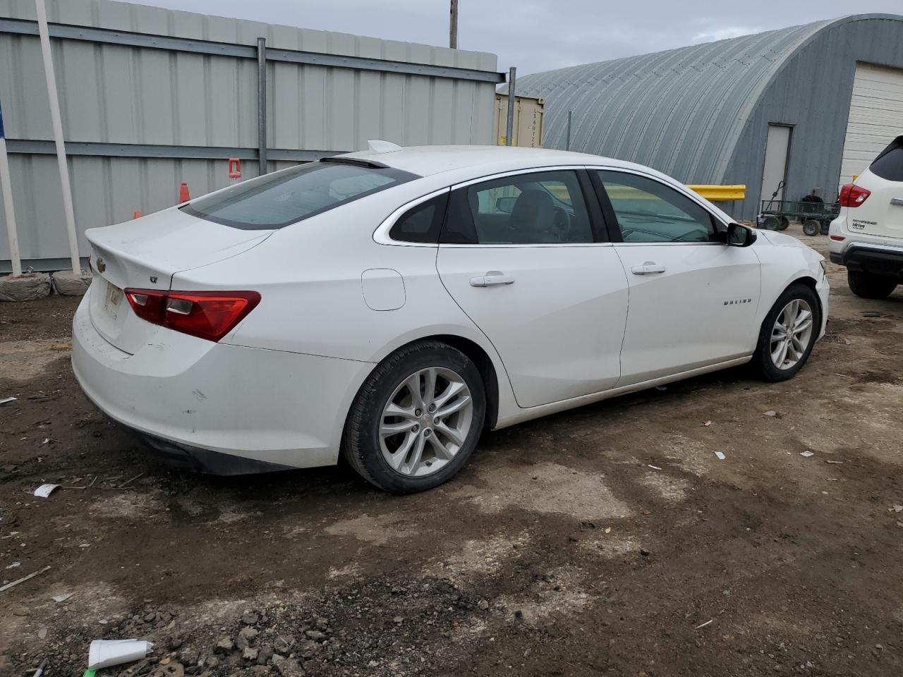 2016 Chevrolet Malibu - Image 3