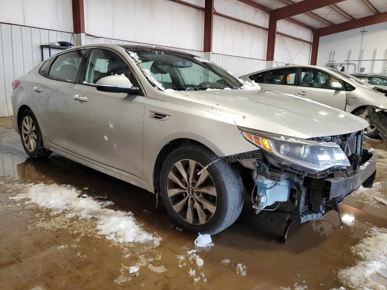 2018 Kia Optima - Image 4