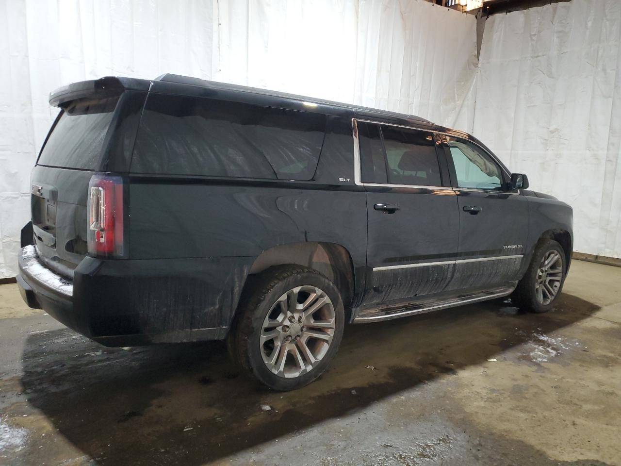 2020 GMC Yukon - Image 3