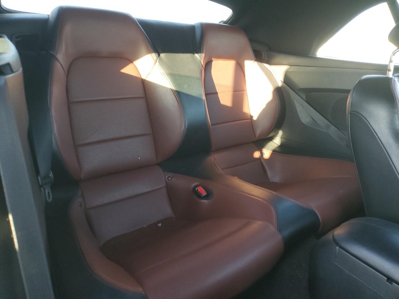 2017 Ford Mustang - Image 10
