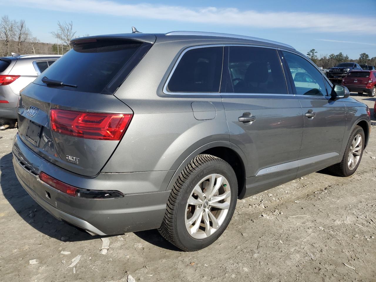 2017 Audi Q7 - Image 3